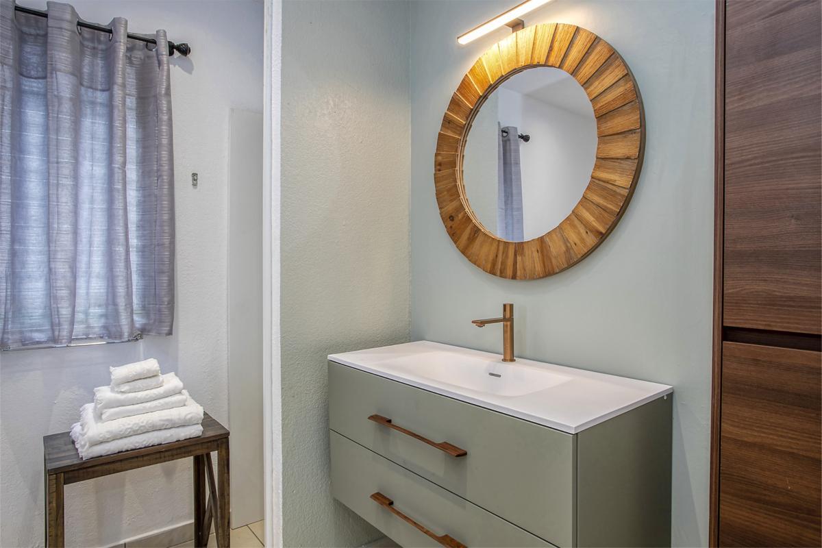 A louer villa 4 chambres Mont Vernon Saint Martin_ Salle d'eau - 27
